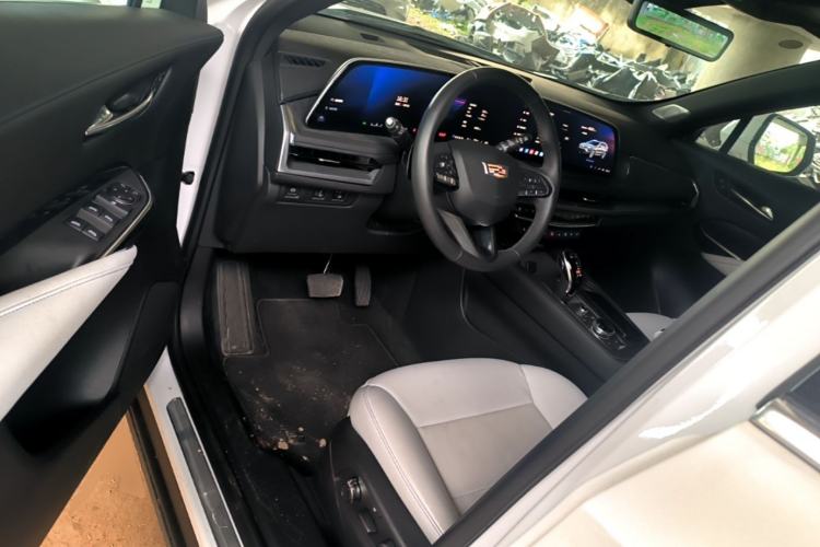 Used Cadillac XT4 2024 28T Two-Wheel-Drive Prestige Version Driver Seat