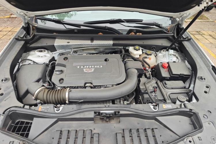 Used Cadillac XT4 2024 28T Two-Wheel-Drive Prestige Version Engine Bay