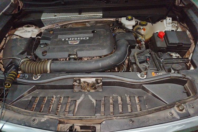 Used Cadillac XT4 2024 28T Two-Wheel-Drive Prestige Version Engine Bay