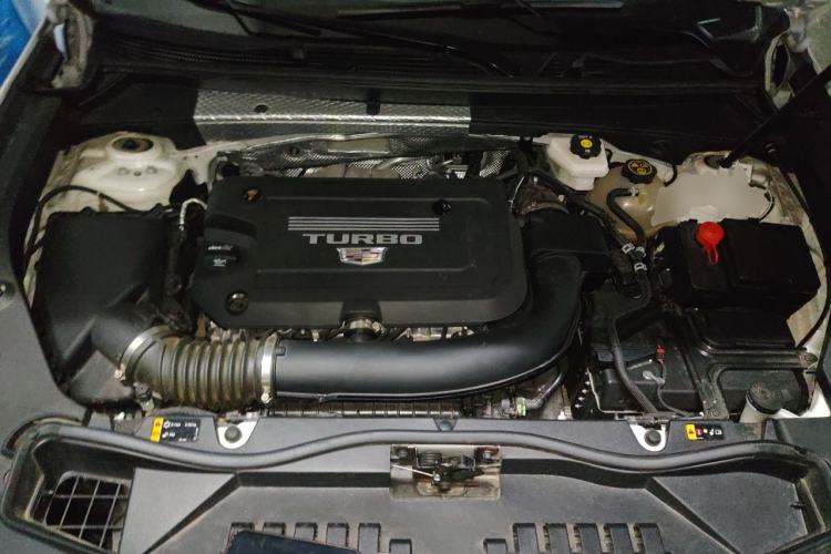 Used Cadillac XT4 2024 28T Two-Wheel-Drive Prestige Version Engine Bay