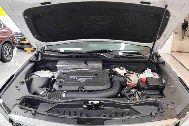 Used Cadillac XT4 2024 28T Two-Wheel-Drive Luxury Version Engine Bay