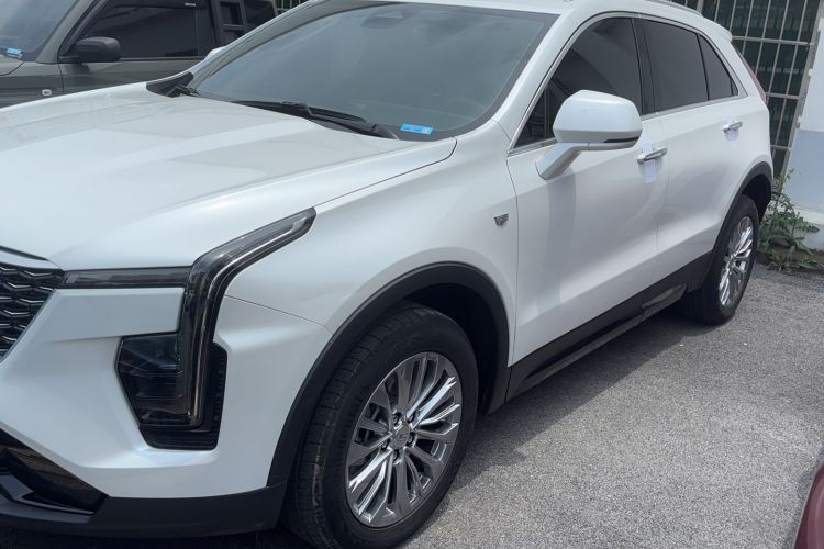 Used Cadillac XT4 2024 28T Two-Wheel-Drive Luxury Version Exterior 1
