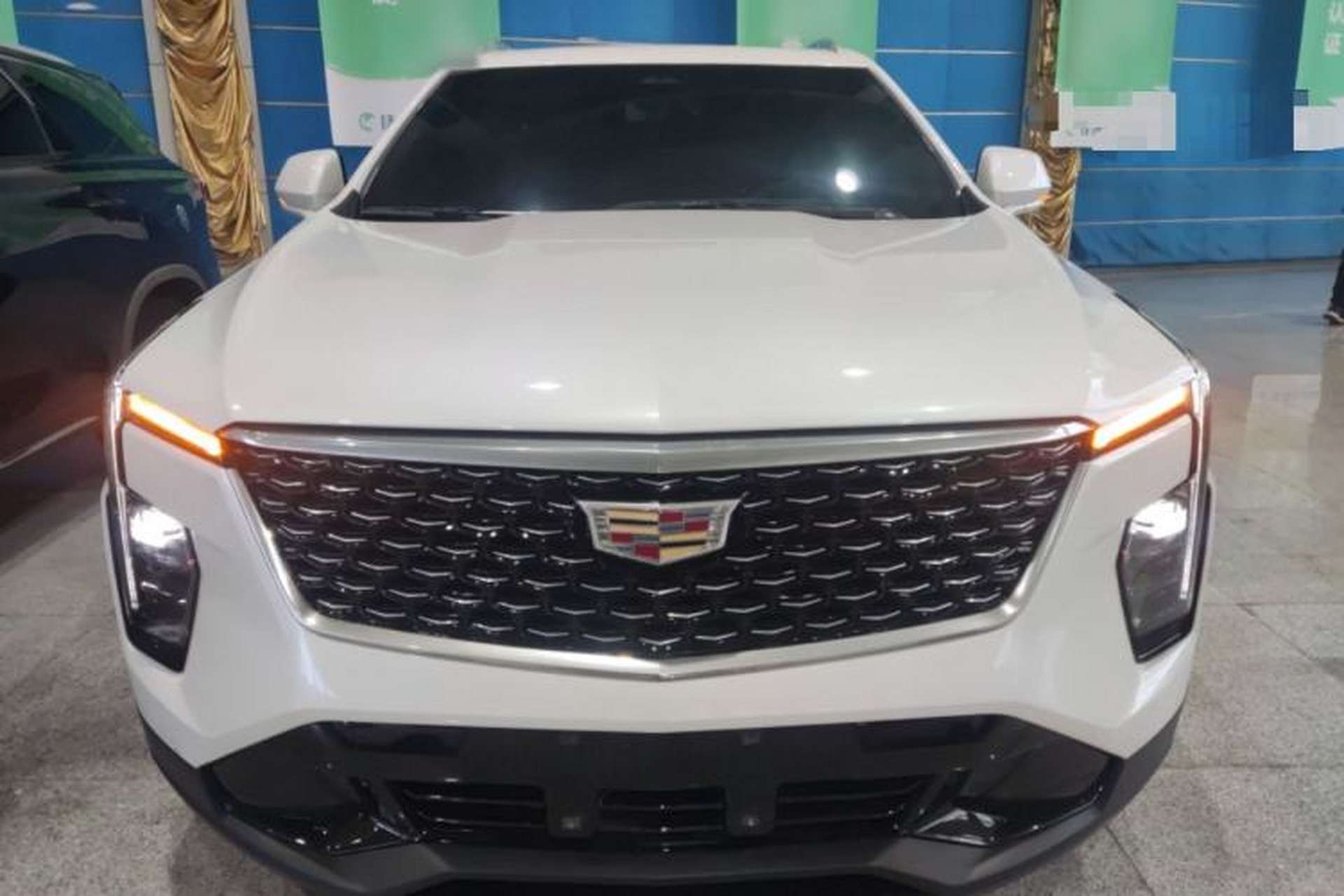 Used Cadillac XT4 2024 28T Two-Wheel-Drive Luxury Version Exterior 1
