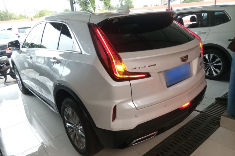 Used Cadillac XT4 2024 Facelift 28T Two-Wheel-Drive Luxury Version Exterior 2