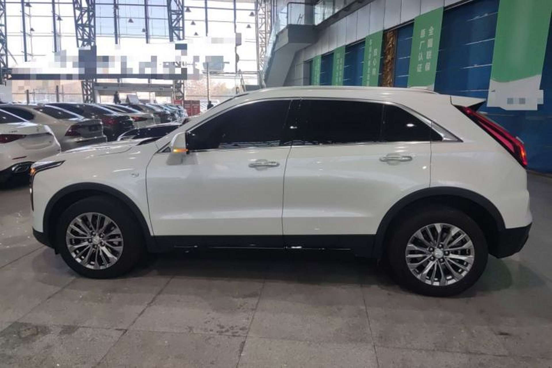 Used Cadillac XT4 2024 28T Two-Wheel-Drive Luxury Version Exterior 3