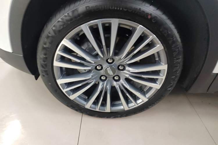 Used Cadillac XT4 2024 28T Two-Wheel-Drive Prestige Version Exterior 4