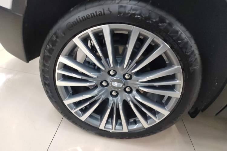 Used Cadillac XT4 2024 28T Two-Wheel-Drive Prestige Version Exterior 5