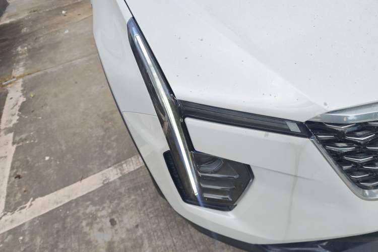 Used Cadillac XT4 2024 28T Two-Wheel-Drive Luxury Version Exterior 6
