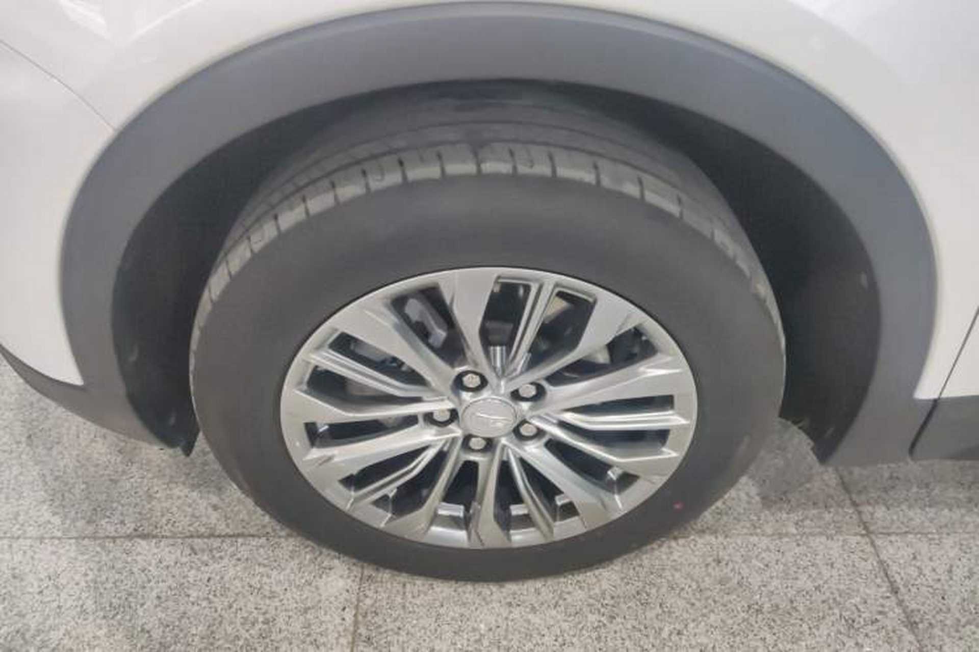 Used Cadillac XT4 2024 28T Two-Wheel-Drive Luxury Version Exterior 7