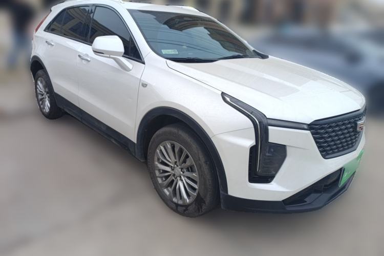 Used Cadillac XT4 2024 28T Two-Wheel-Drive Luxury Version Front Right 45 Deg