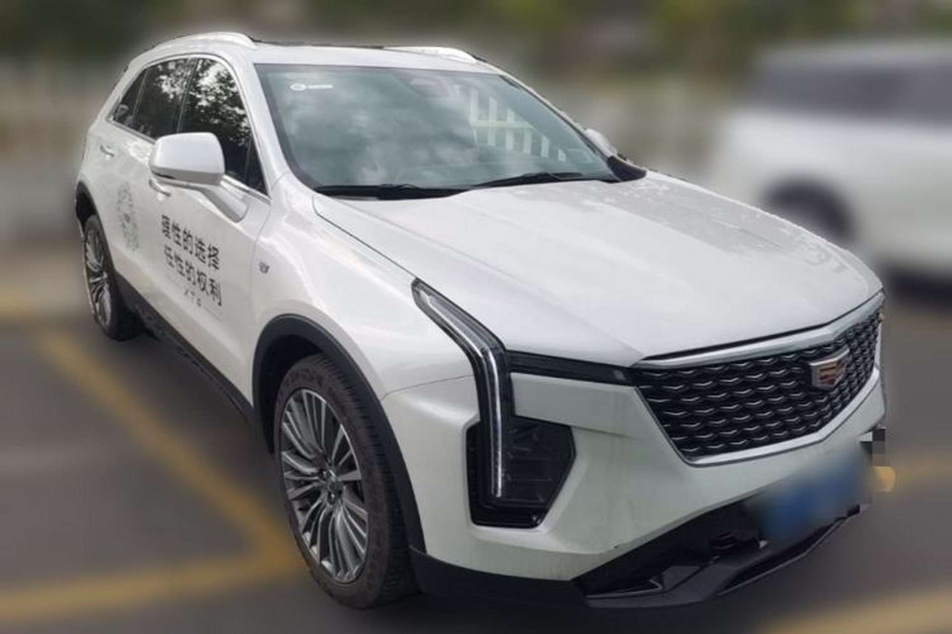 Used Cadillac XT4 2024 Facelift 28T Two-Wheel-Drive Prestige Version Front Right 45 Deg