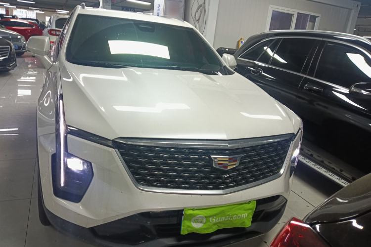 Used Cadillac XT4 2024 28T Two-Wheel-Drive Luxury Version Front