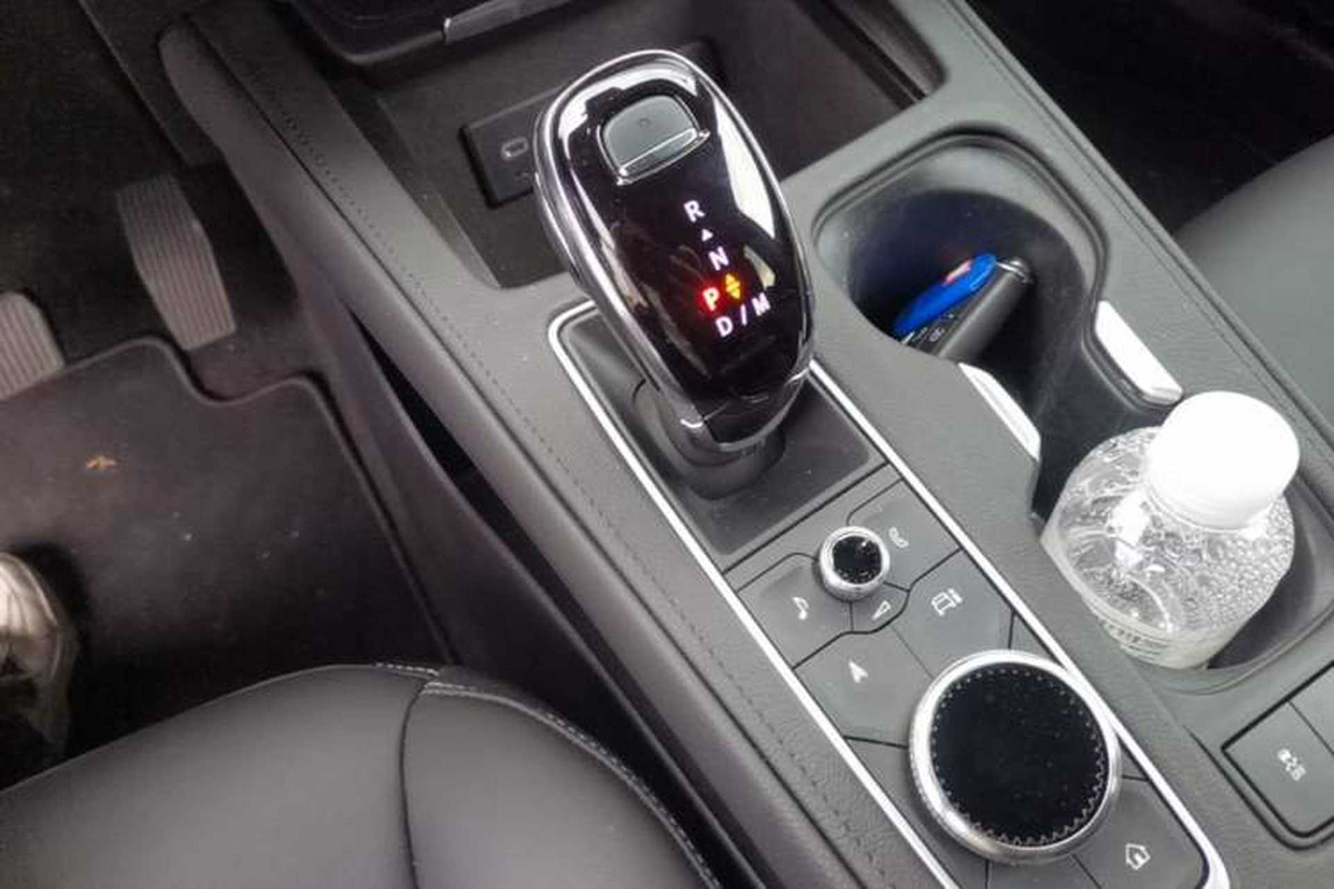 Used Cadillac XT4 2024 Facelift 28T Two-Wheel-Drive Prestige Version Gear Lever