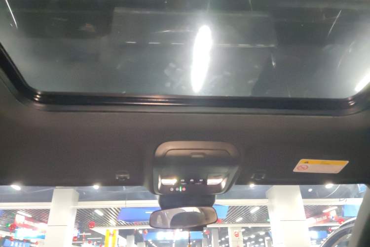 Used Cadillac XT4 2024 25T Two-Wheel Drive Fashion Edition Headliner