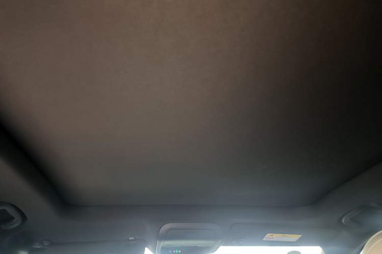 Used Cadillac XT4 2024 28T Two-Wheel-Drive Prestige Version Headliner