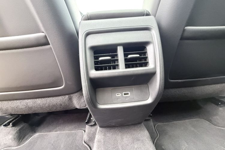 Used Cadillac XT4 2024 Facelift 28T Two-Wheel-Drive Prestige Version Interior 11