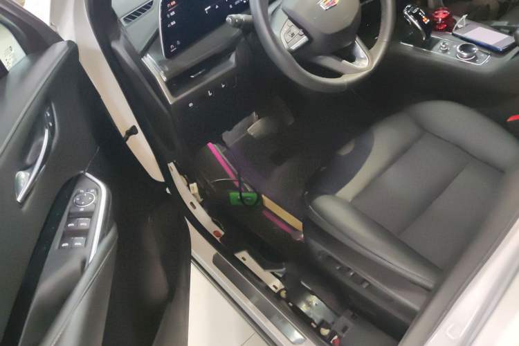 Used Cadillac XT4 2024 25T Two-Wheel Drive Fashion Edition Interior 3