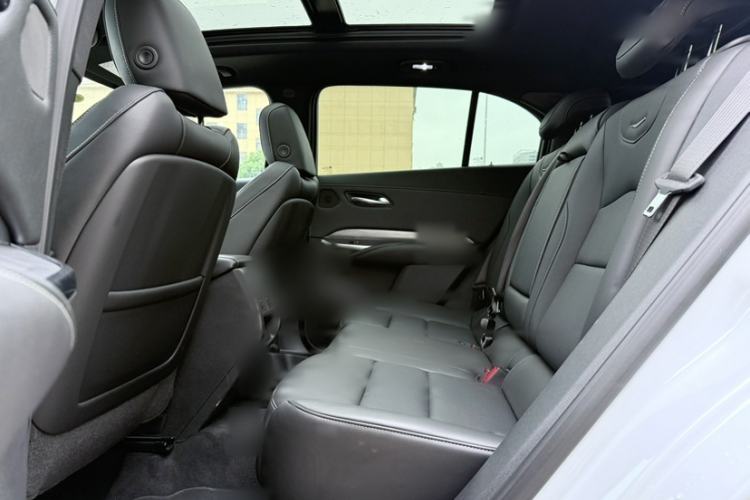 Used Cadillac XT4 2024 Facelift 28T Two-Wheel-Drive Prestige Version Interior 3