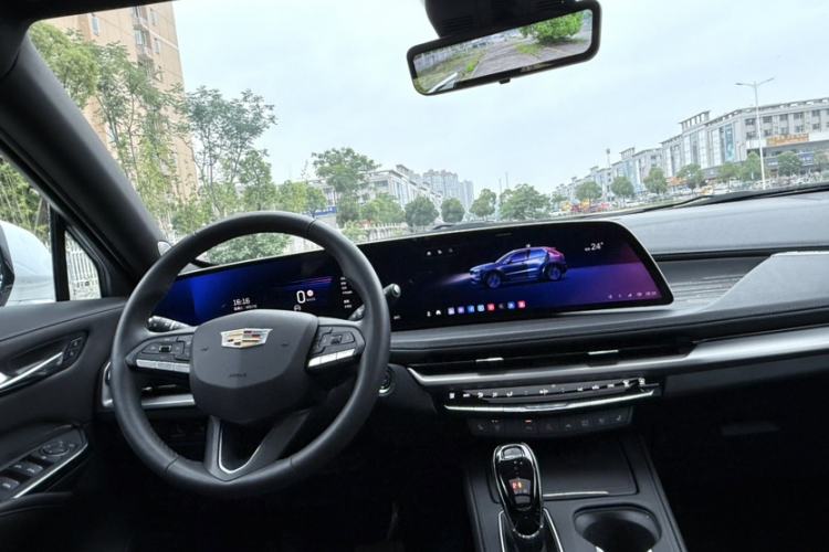 Used Cadillac XT4 2024 Facelift 28T Two-Wheel-Drive Prestige Version Interior 5