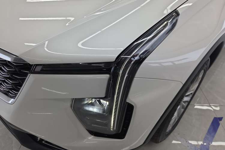 Used Cadillac XT4 2024 28T Two-Wheel-Drive Luxury Version Left Front Headlight