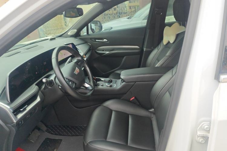 Used Cadillac XT4 2024 28T Two-Wheel-Drive Luxury Version Left Front Seat