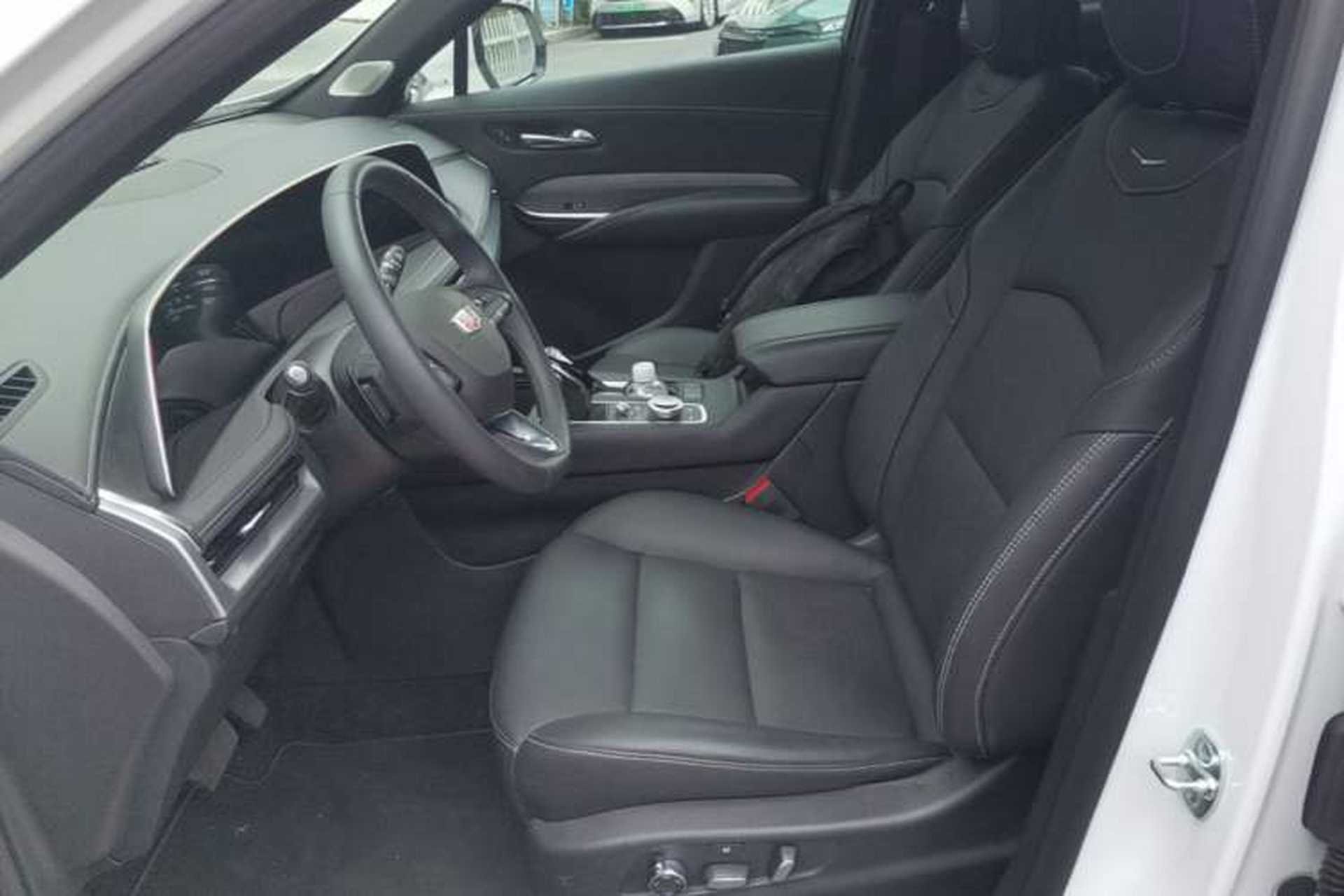 Used Cadillac XT4 2024 Facelift 28T Two-Wheel-Drive Prestige Version Left Front Seat