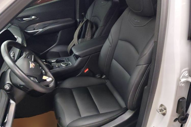 Used Cadillac XT4 2024 28T Two-Wheel-Drive Luxury Version Left Front Seat