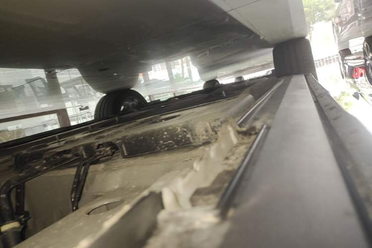 Used Cadillac XT4 2024 Facelift 28T Two-Wheel-Drive Prestige Version Left Side Sill