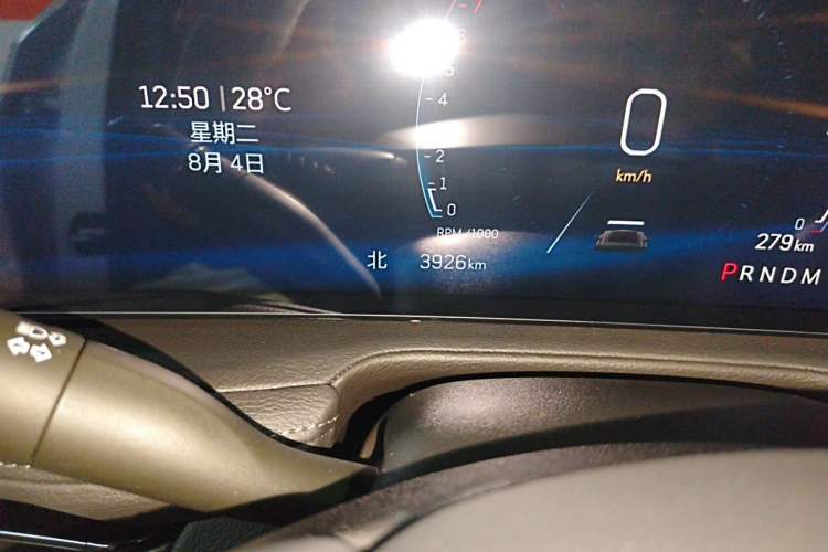 Used Cadillac XT4 2024 28T Two-Wheel-Drive Luxury Version Odometer Close Up
