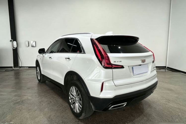 Used Cadillac XT4 2024 28T Two-Wheel-Drive Luxury Version Rear Left 45 Deg