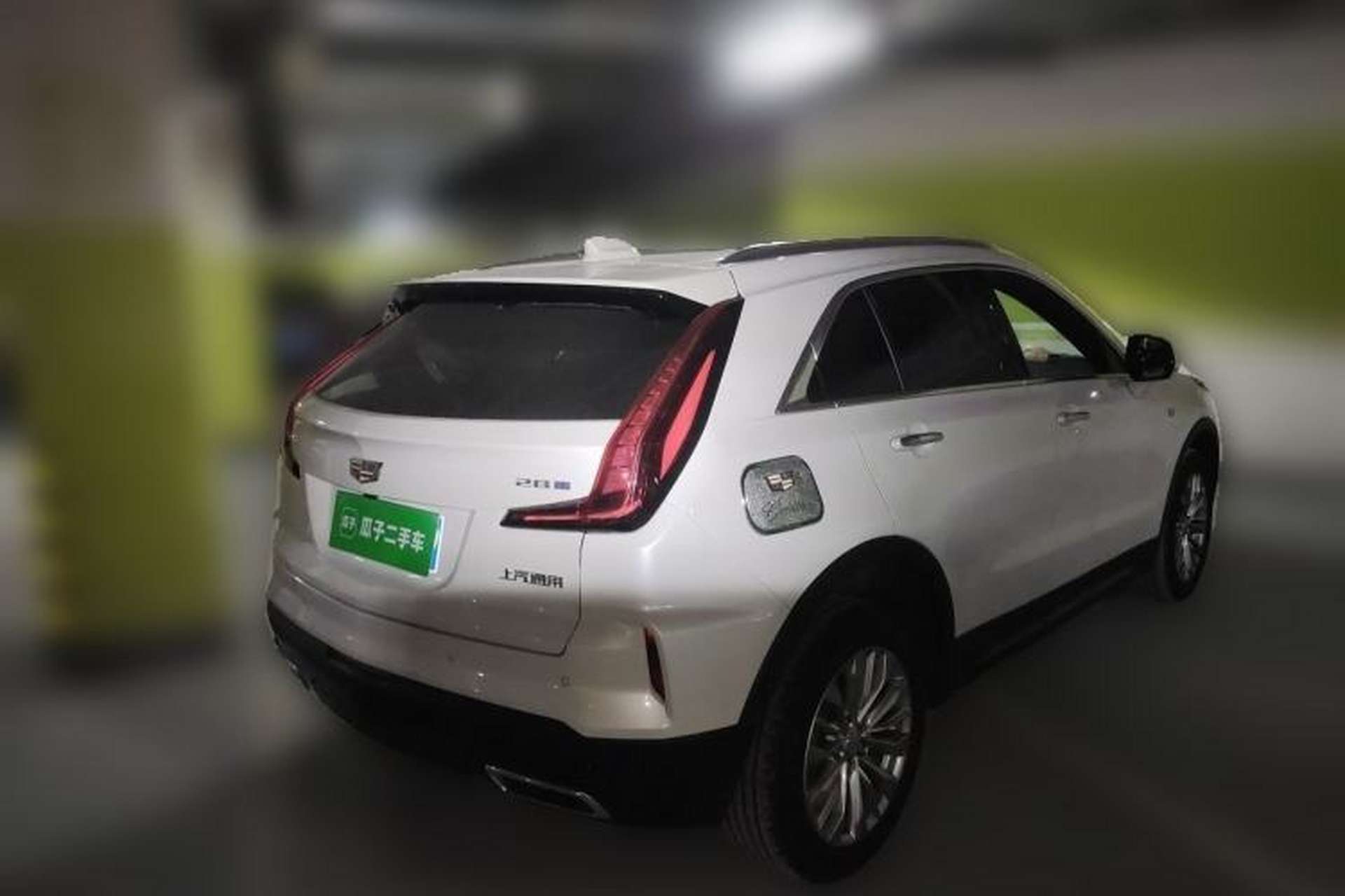Used Cadillac XT4 2024 28T Two-Wheel-Drive Luxury Version Rear Right 45 Deg
