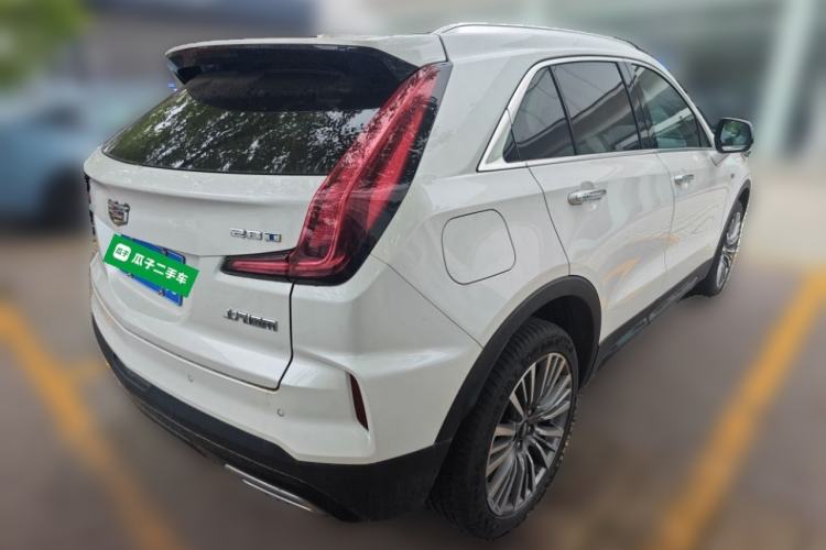 Used Cadillac XT4 2024 28T Two-Wheel-Drive Prestige Version Rear Right 45 Deg