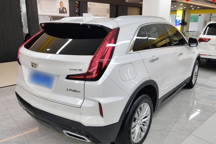 Used Cadillac XT4 2024 28T Two-Wheel-Drive Luxury Version Rear Right 45 Deg