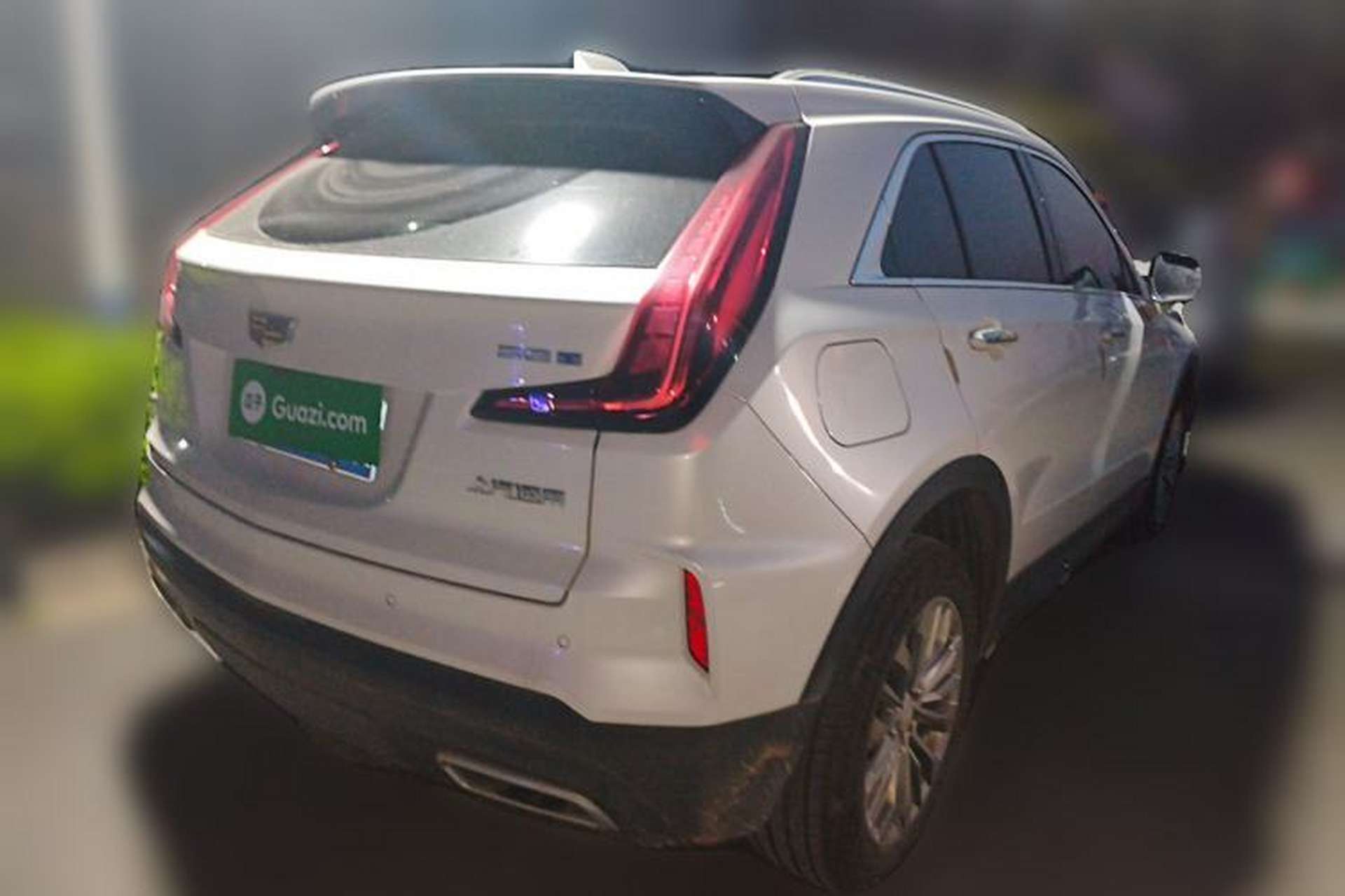 Used Cadillac XT4 2024 28T Two-Wheel-Drive Luxury Version Rear Right 45 Deg