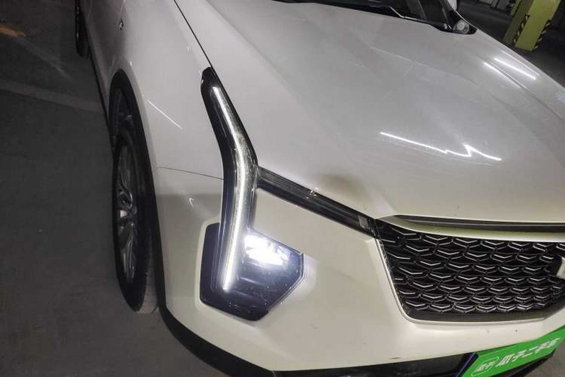 Used Cadillac XT4 2024 28T Two-Wheel-Drive Luxury Version Right Front Headlight