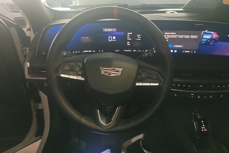 Used Cadillac XT4 2024 28T Two-Wheel-Drive Luxury Version Steering Wheel