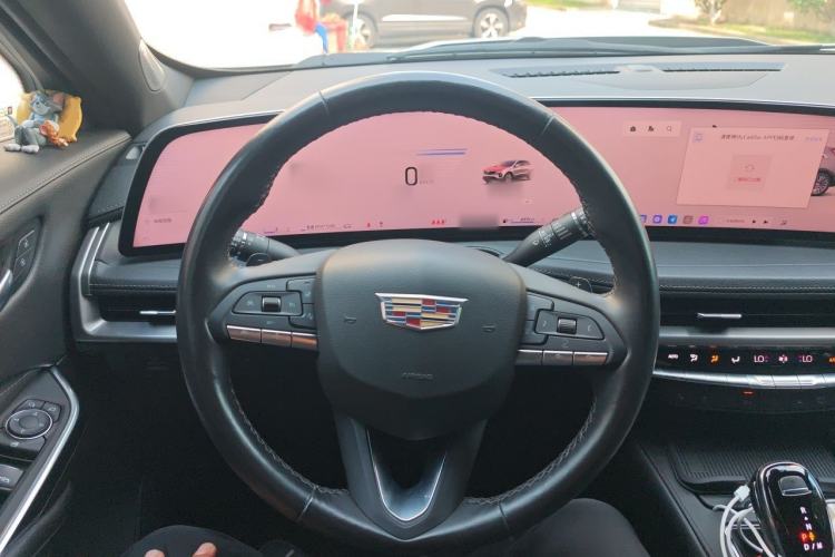 Used Cadillac XT4 2024 28T Two-Wheel-Drive Prestige Version Steering Wheel