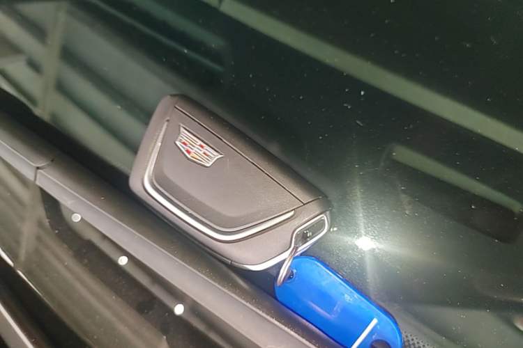 Used Cadillac XT4 2024 28T Two-Wheel-Drive Luxury Version Vehicle Key
