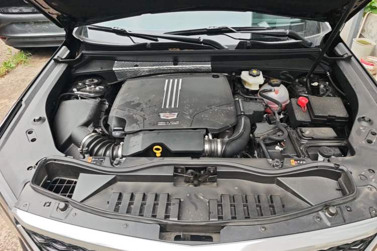 Used Cadillac XT4 2026 Model 25T Urban Version Engine Bay