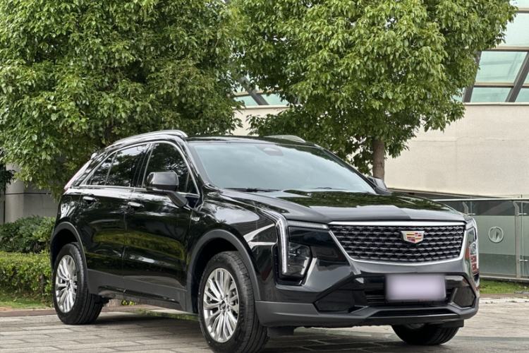 Used Cadillac XT4 2026 Model 28T Luxury Version Exterior 1