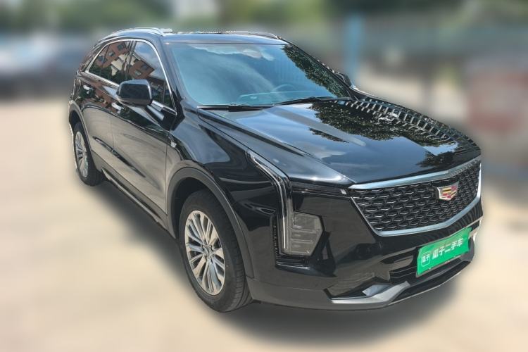 Used Cadillac XT4 2026 Model 28T Luxury Version Front Right 45 Deg