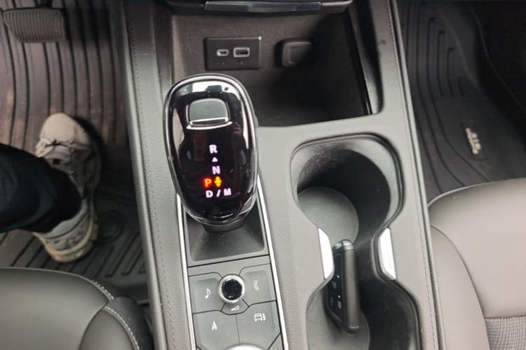 Used Cadillac XT4 2026 Model 25T Urban Version Gear Lever