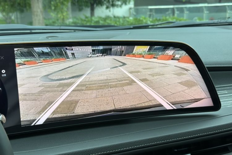 Used Cadillac XT4 2026 Model 28T Luxury Version Interior 3