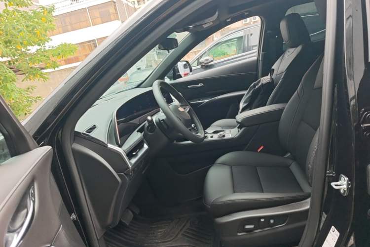 Used Cadillac XT4 2026 Model 25T Urban Version Left Front Seat