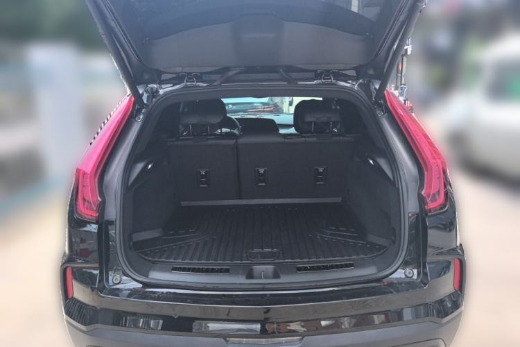 Used Cadillac XT4 2026 Model 28T Luxury Version Trunk