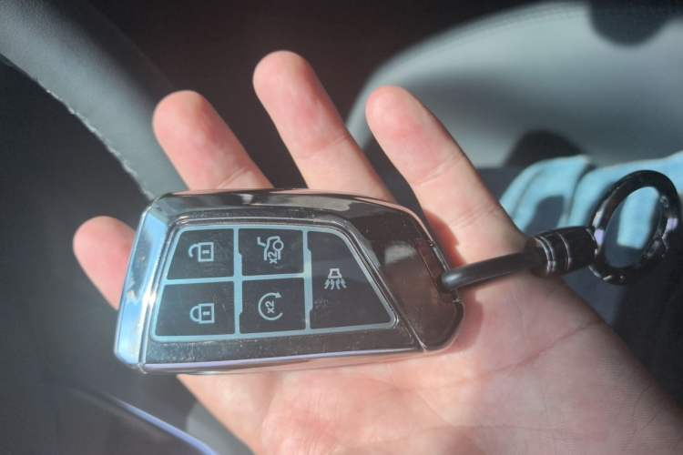 Used Cadillac XT4 2026 Model 28T Luxury Version Vehicle Key