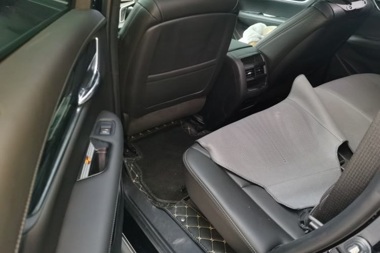 Used Cadillac XT5 2024 2.0T Two-Wheel Drive Fashion Edition Left Rear Seat