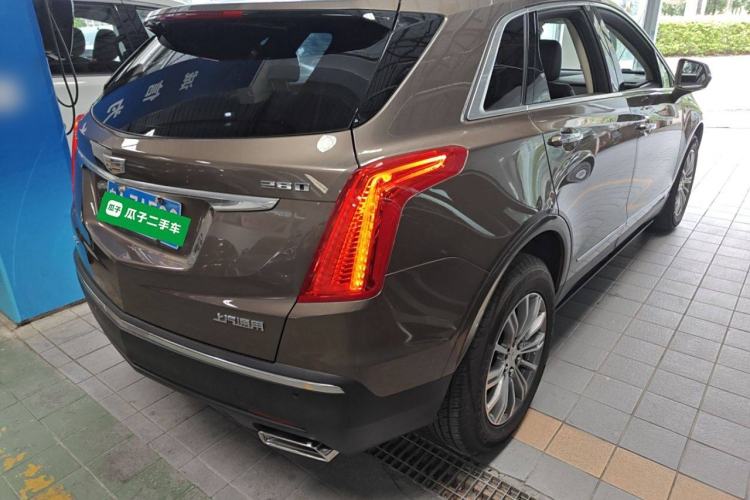 Used Cadillac XT5 2016 28T Four-Wheel Drive Luxury Model Exterior 5