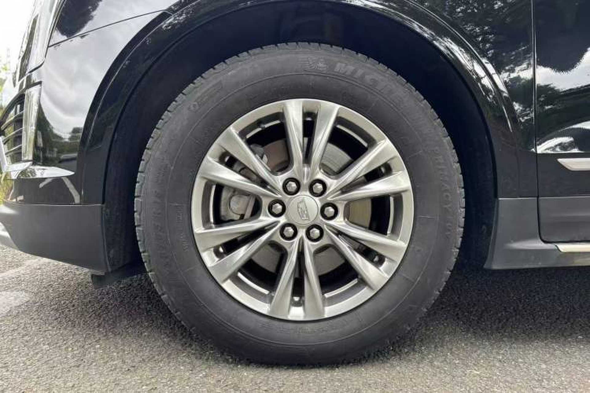 Used Cadillac XT5 2020 28T Luxury Version Exterior 9