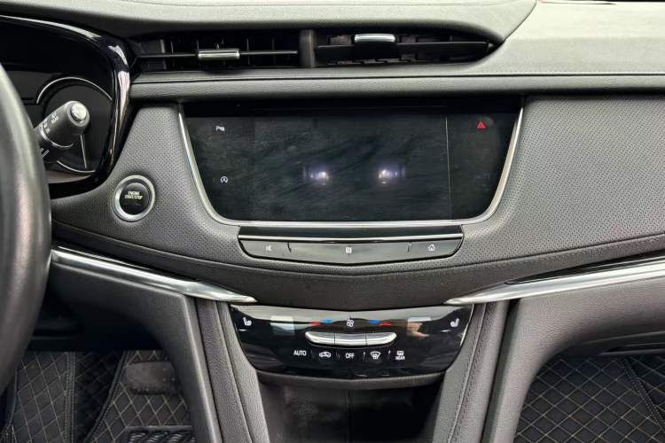 Used Cadillac XT5 2020 28T Luxury Version Interior 7